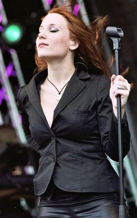 Simone Simons